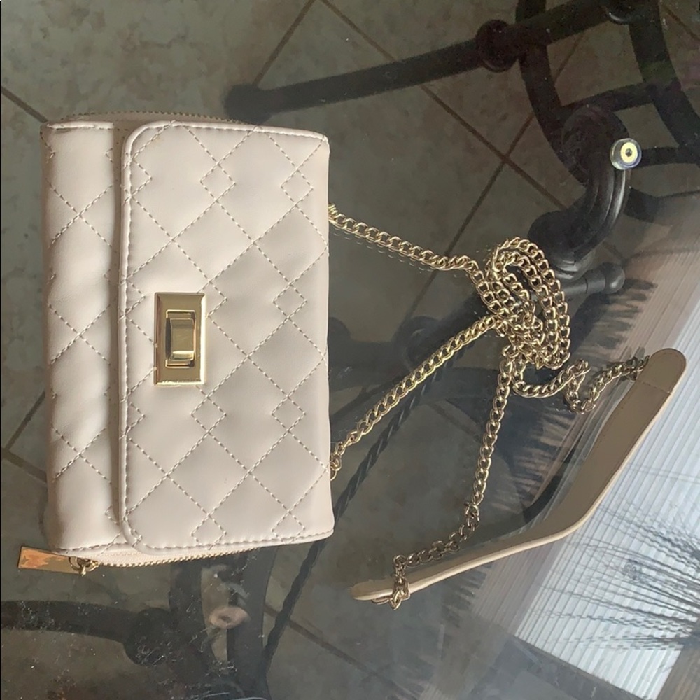 Beige clutch with chain